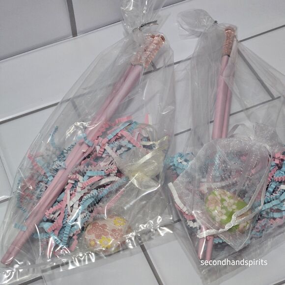 2 Sets of Pink Chopsticks And Coordinating Rests GIFT BAGGED - Picture 6 of 11